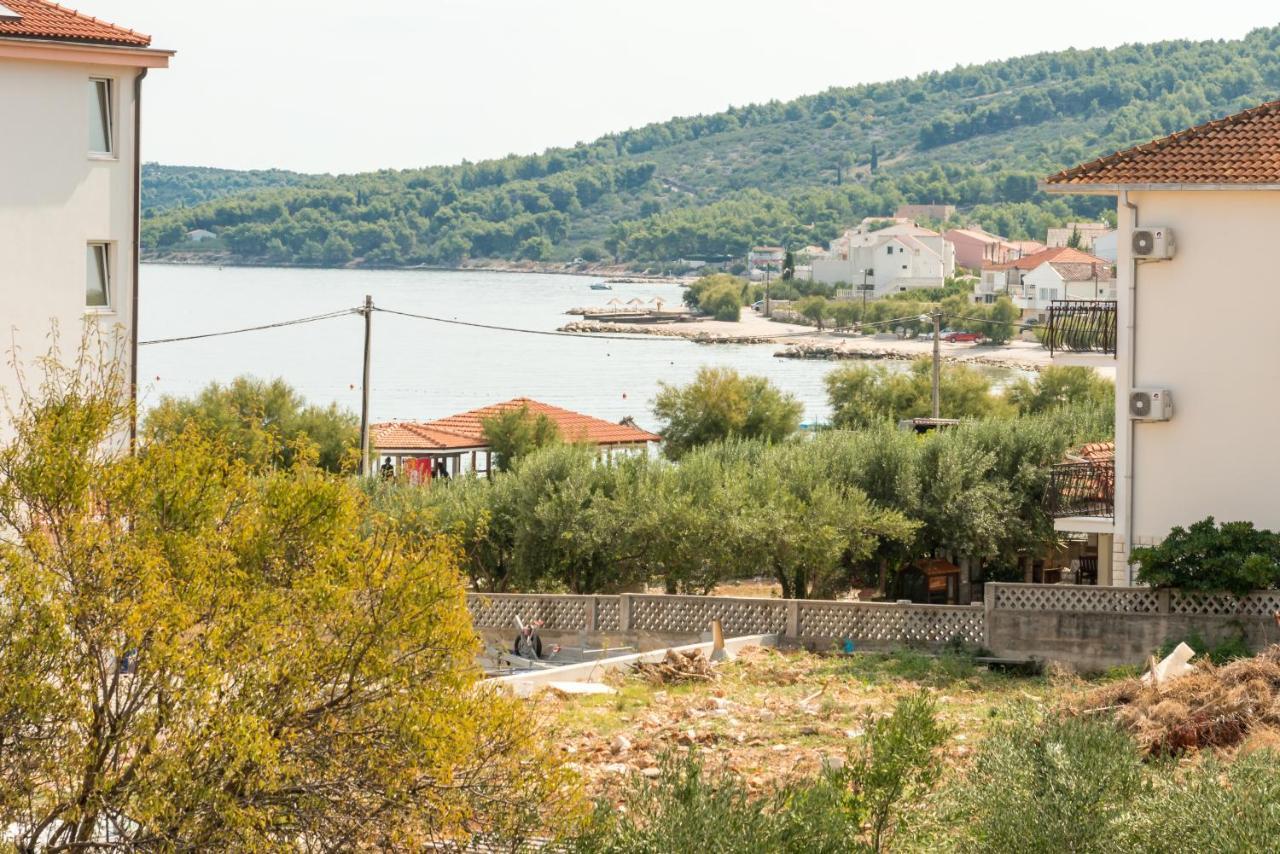 Apartments By The Sea Slatine, Ciovo - 11047 Buitenkant foto