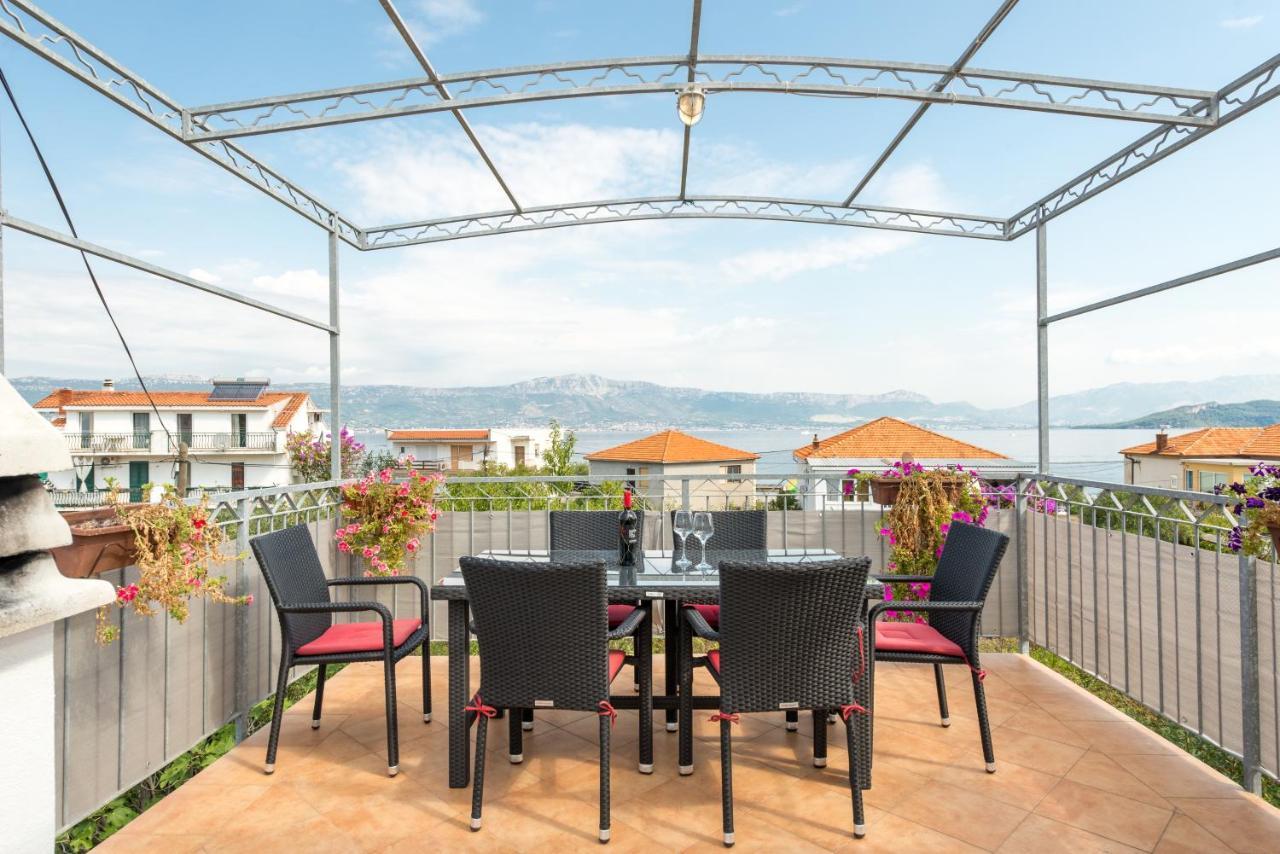 Apartments By The Sea Slatine, Ciovo - 11047 Buitenkant foto