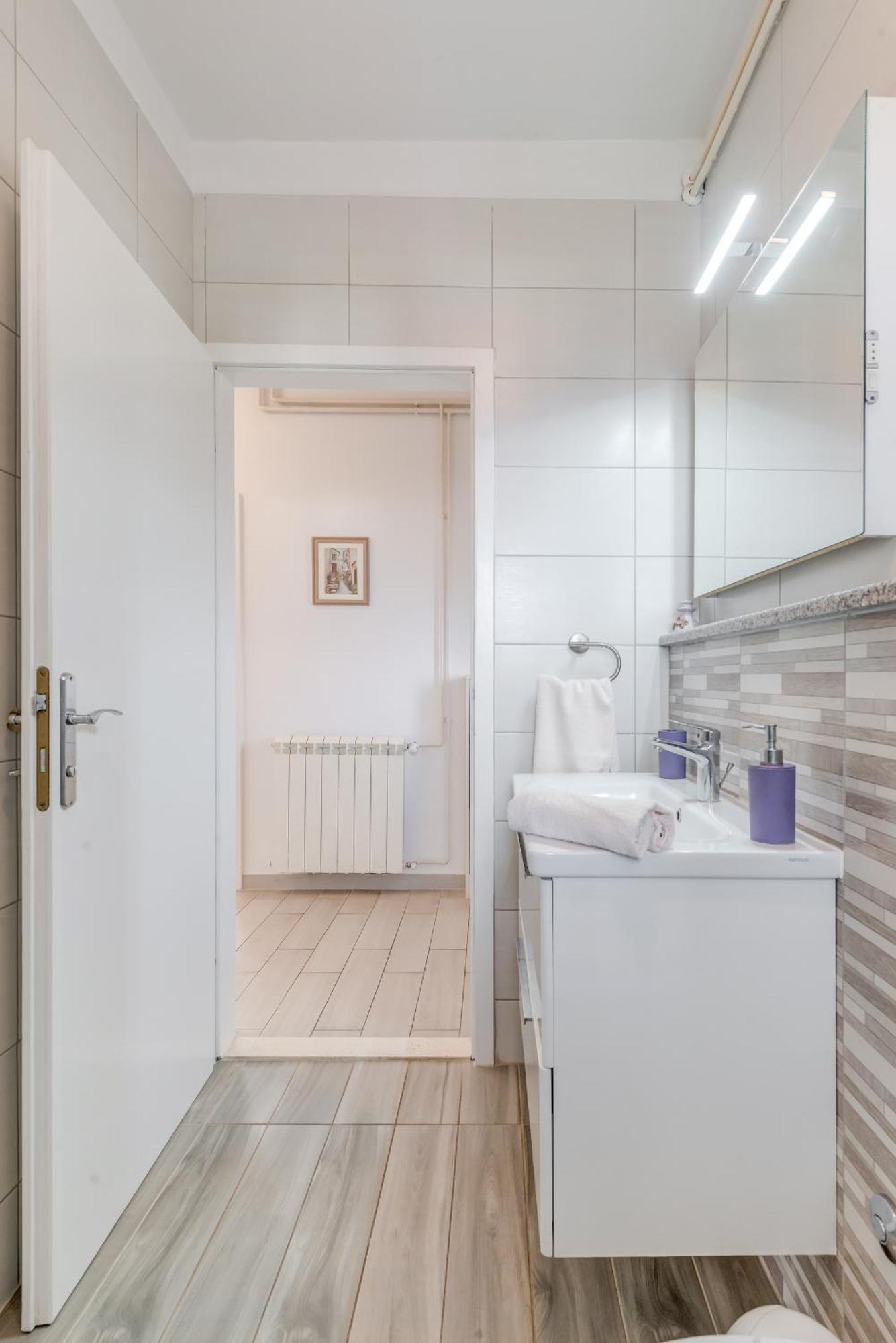 Apartments By The Sea Slatine, Ciovo - 11047 Kamer foto