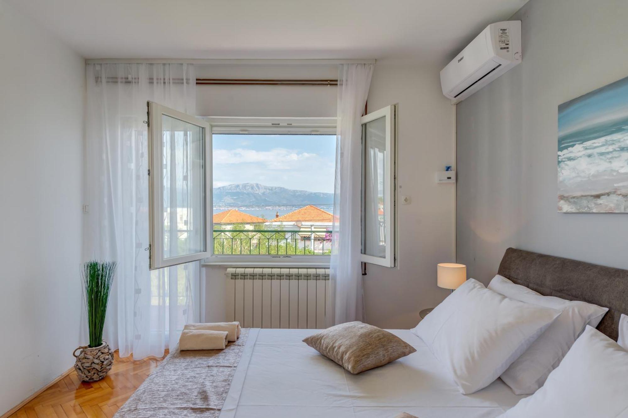 Apartments By The Sea Slatine, Ciovo - 11047 Kamer foto